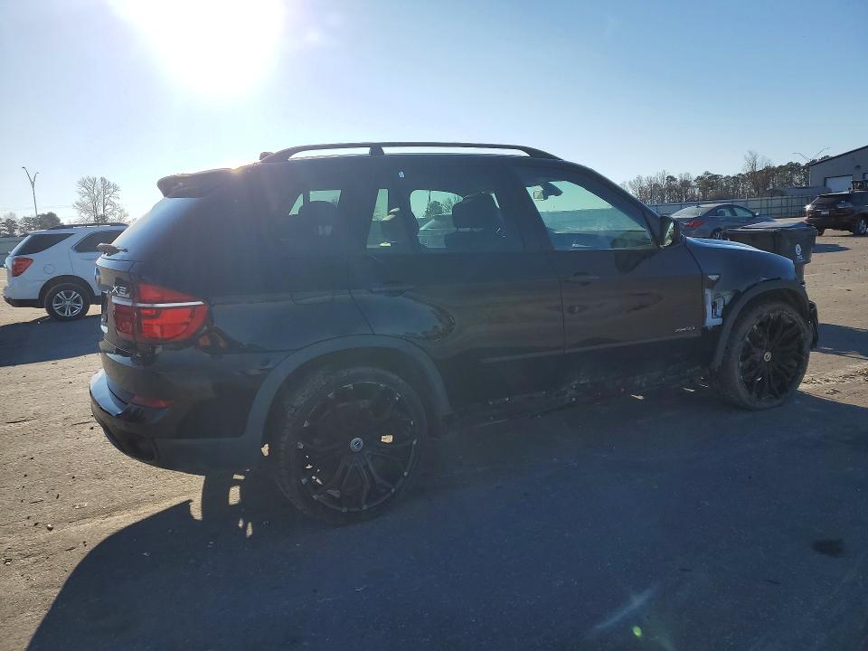 Photo 3 from auction – 2013 BMW X5 with VIN 5UXZV4C56D0B09884
