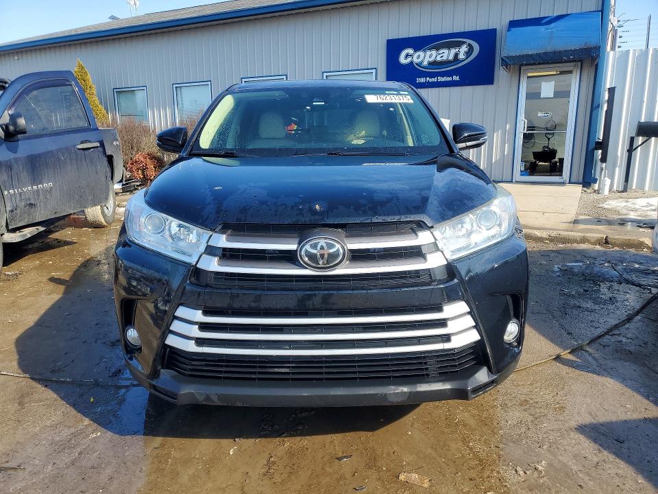Photo 5 from auction – 2019 TOYOTA HIGHLANDER with VIN 5TDBZRFH9KS936537