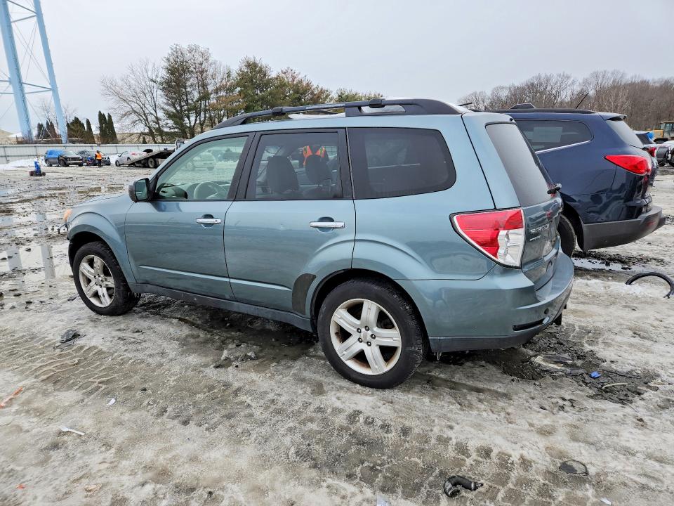 Photo 2 from auction – 2010 SUBARU FORESTER with VIN JF2SH6CC6AH773098