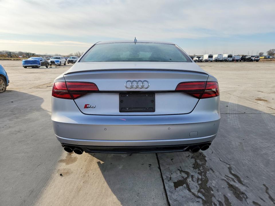 Photo 6 from auction – 2017 AUDI S8 PLUS QU with VIN WUAJ5AFDXHN900783