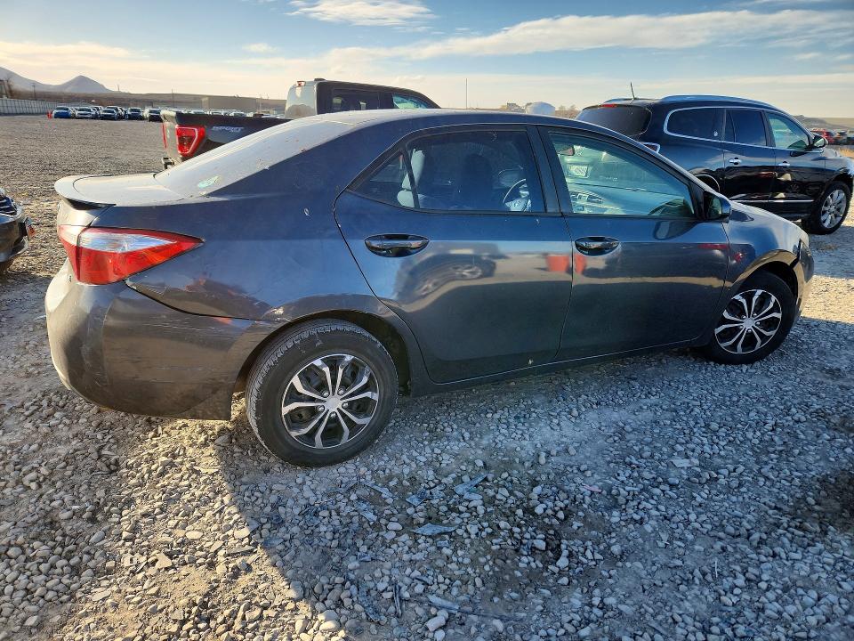 Photo 3 from auction – 2016 TOYOTA COROLLA with VIN 5YFBURHEXGP563607
