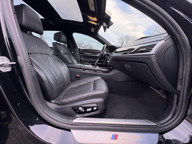Photo 5 from auction – 2018 BMW 750 I with VIN WBA7F0C55JGM22551