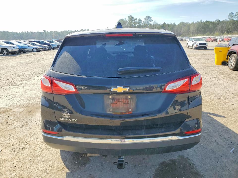 Photo 6 from auction – 2018 CHEVROLET EQUINOX with VIN 2GNAXHEV7J6329054