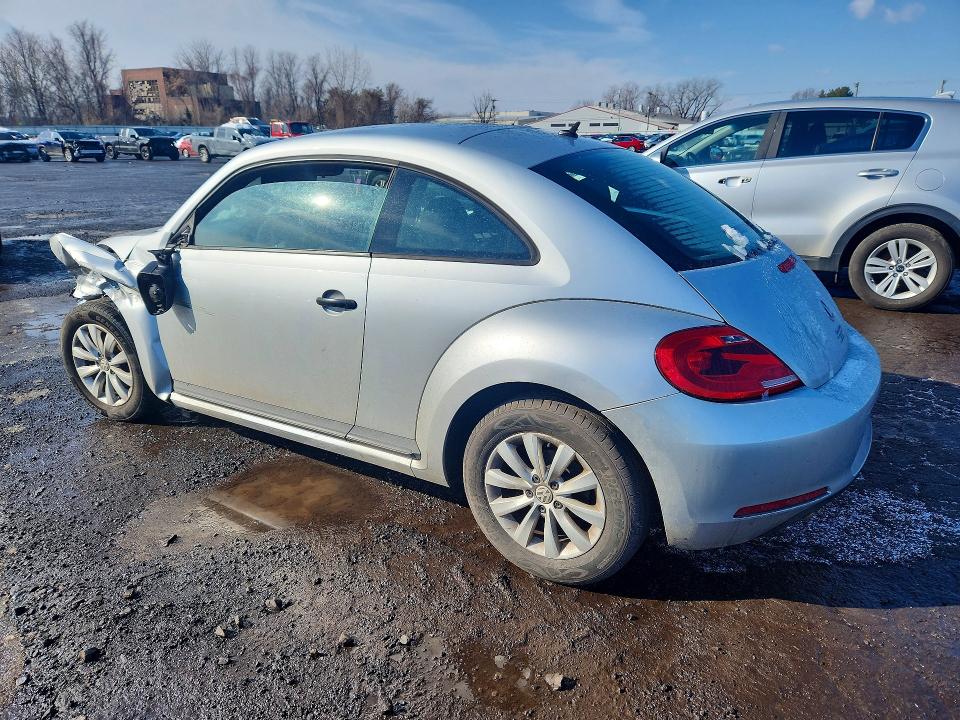 Photo 2 from auction – 2014 VOLKSWAGEN BEETLE with VIN 3VWFP7AT9EM626011