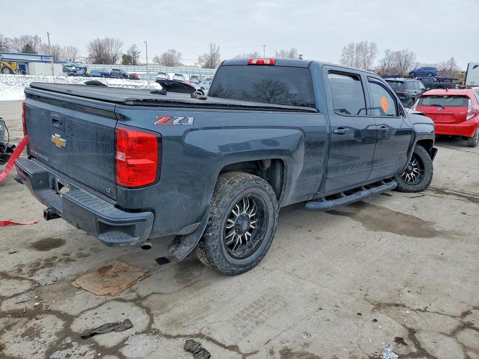 Photo 3 from auction – 2018 CHEVROLET SILVERADO with VIN 1GCUKREC9JF105945