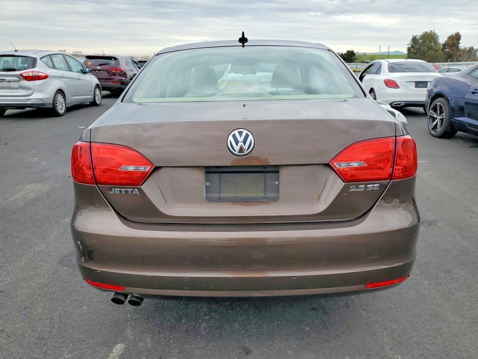 Photo 6 from auction – 2012 VOLKSWAGEN JETTA with VIN 3VWDP7AJ5CM322368