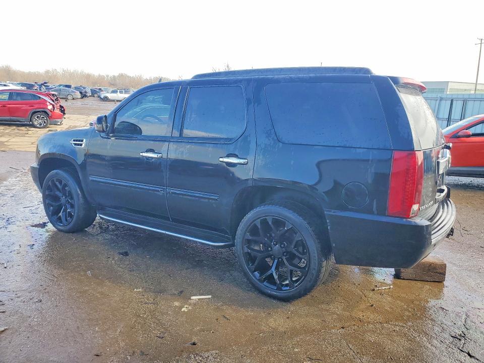 Photo 2 from auction – 2007 CADILLAC ESCALADE L with VIN 1GYFK63867R351102