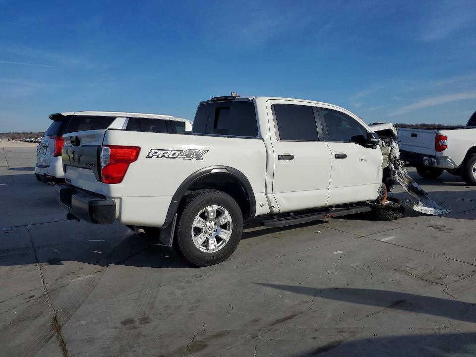 Photo 3 from auction – 2023 NISS TITAN with VIN 1N6AA1ED0PN105022