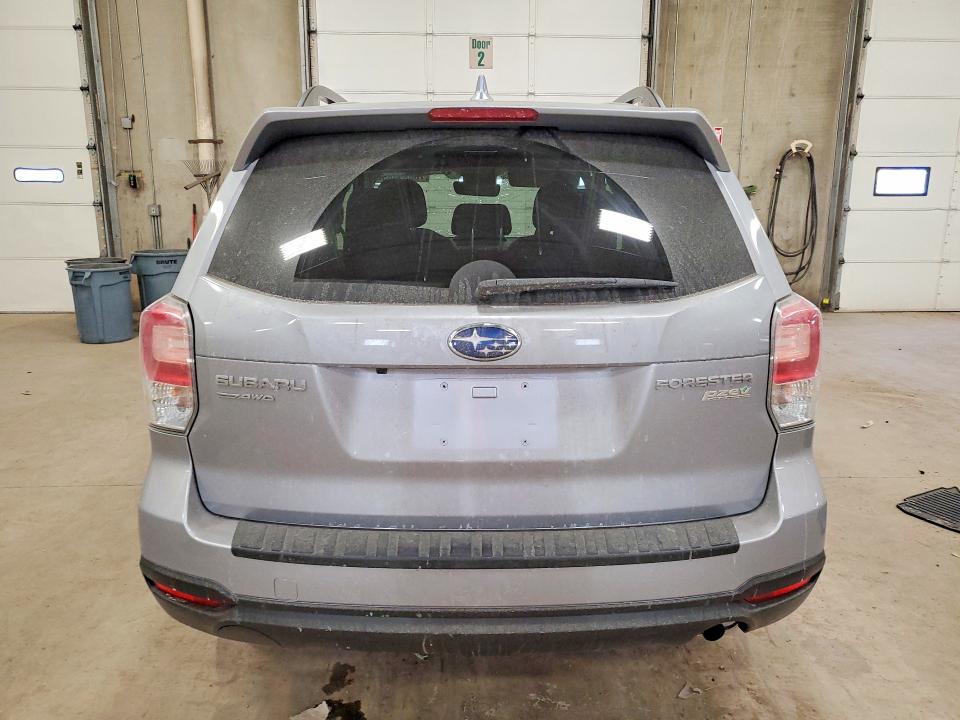 Photo 6 from auction – 2017 SUBARU FORESTER 2 with VIN JF2SJAECXHH517013