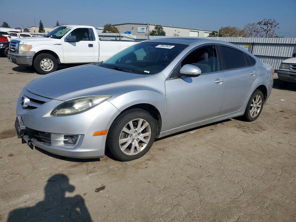 MAZDA 6 2011 with VIN 1YVHZ8CH8B5M08691 - Photo from auction