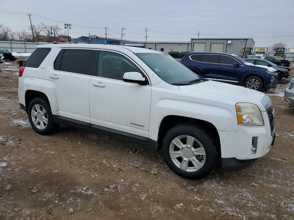 Photo 4 from auction – 2011 GMC TERRAIN SL with VIN 2CTALMEC7B6401615
