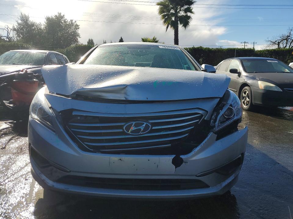 Photo 5 from auction – 2017 HYUNDAI SONATA SE with VIN 5NPE24AF5HH511101