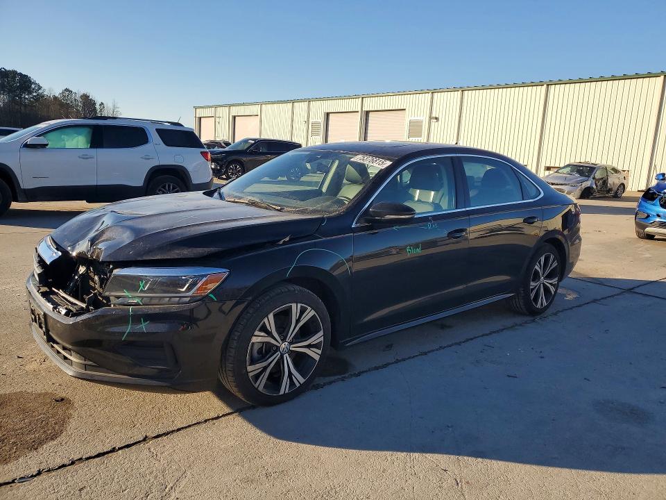 VOLKSWAGEN PASSAT 2022 with VIN 1VWSA7A30NC002275 - Photo from auction