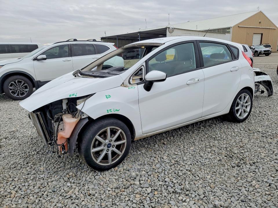 FORD FIESTA SE 2018 with VIN 3FADP4EJ9JM109941 - Photo from auction