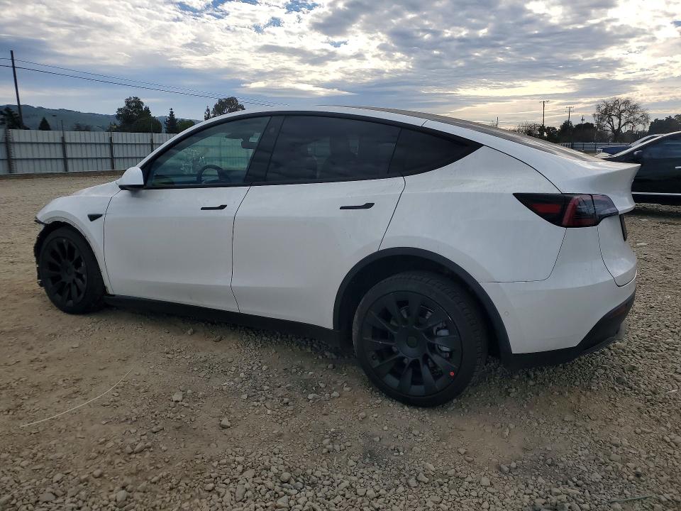 Photo 2 from auction – 2022 TESLA MODEL Y with VIN 7SAYGDEE8NF388214
