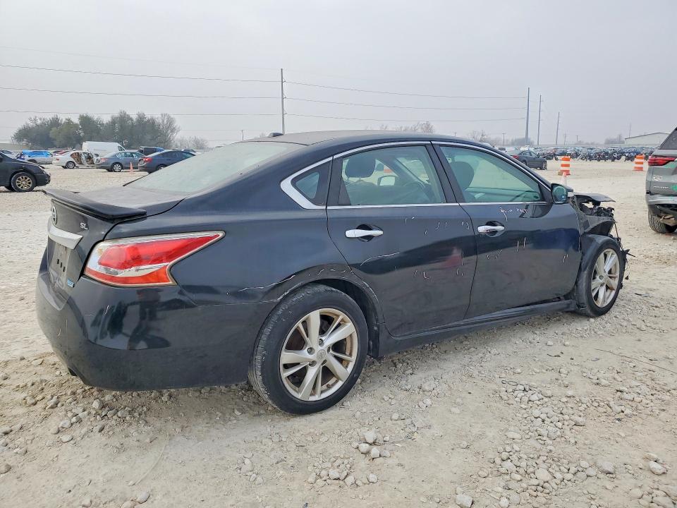 Photo 3 from auction – 2013 NISSAN ALTIMA 2.5 with VIN 1N4AL3AP8DC195736