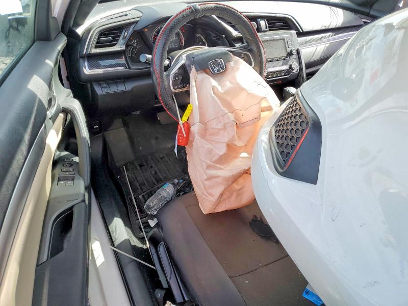 Photo 8 from auction – 2016 HONDA CIVIC with VIN 2HGFC4B01GH304239