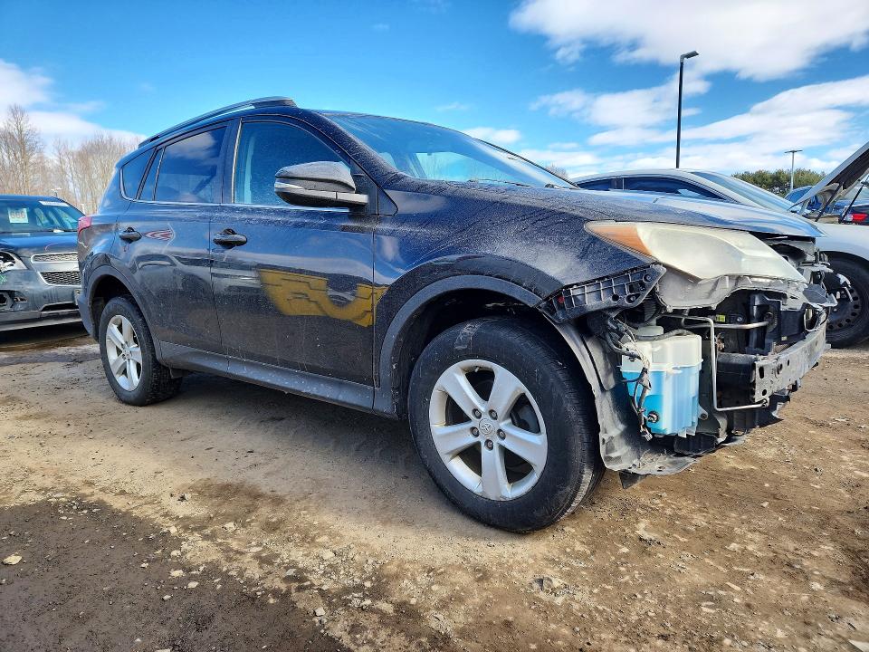 Photo 4 from auction – 2013 TOYOTA RAV4 with VIN 2T3RFREV9DW060648