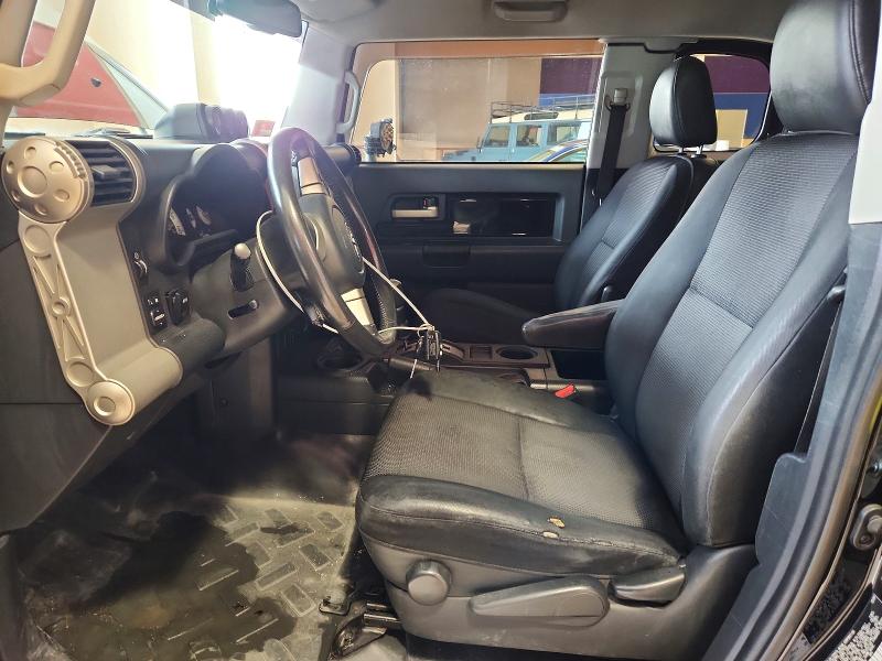Photo 7 from auction – 2010 TOYOTA FJ CRUISER with VIN JTEBU4BF8AK080509