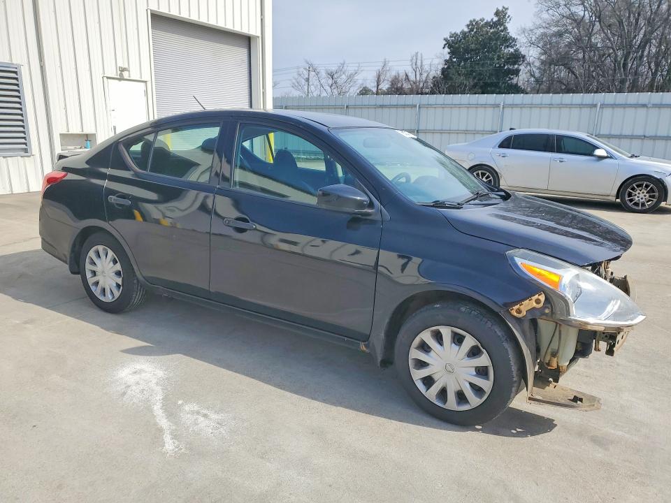 Photo 4 from auction – 2017 NISSAN VERSA with VIN 3N1CN7AP8HL854142