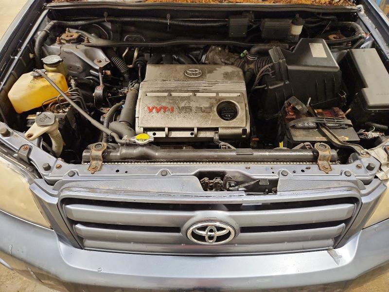Photo 11 from auction – 2004 TOYOTA HIGHLANDER with VIN JTEEP21A740011213