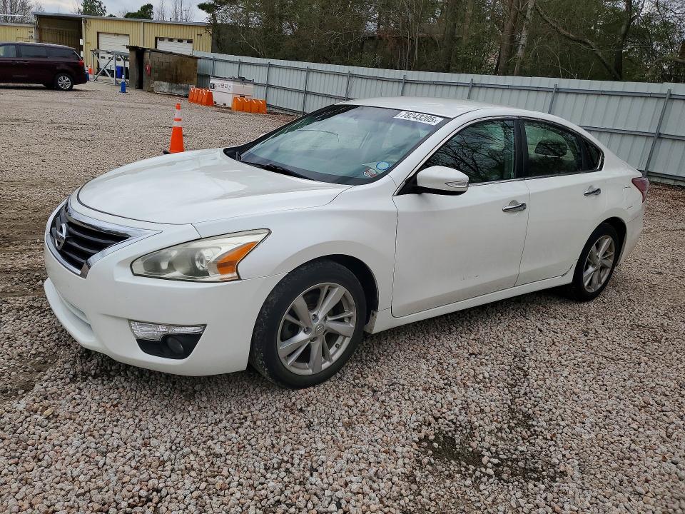 NISSAN ALTIMA 2.5 2013 with VIN 1N4AL3AP2DC221330 - Photo from auction
