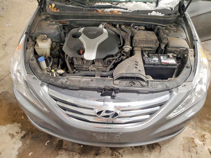 Photo 11 from auction – 2014 HYUNDAI SONATA SE with VIN 5NPEC4AB3EH814724