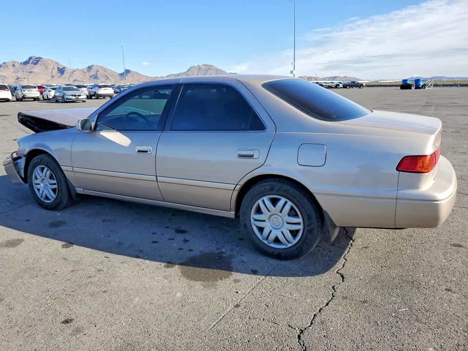 Photo 2 from auction – 2001 TOYOTA CAMRY LE with VIN 4T1BF28K81U129005