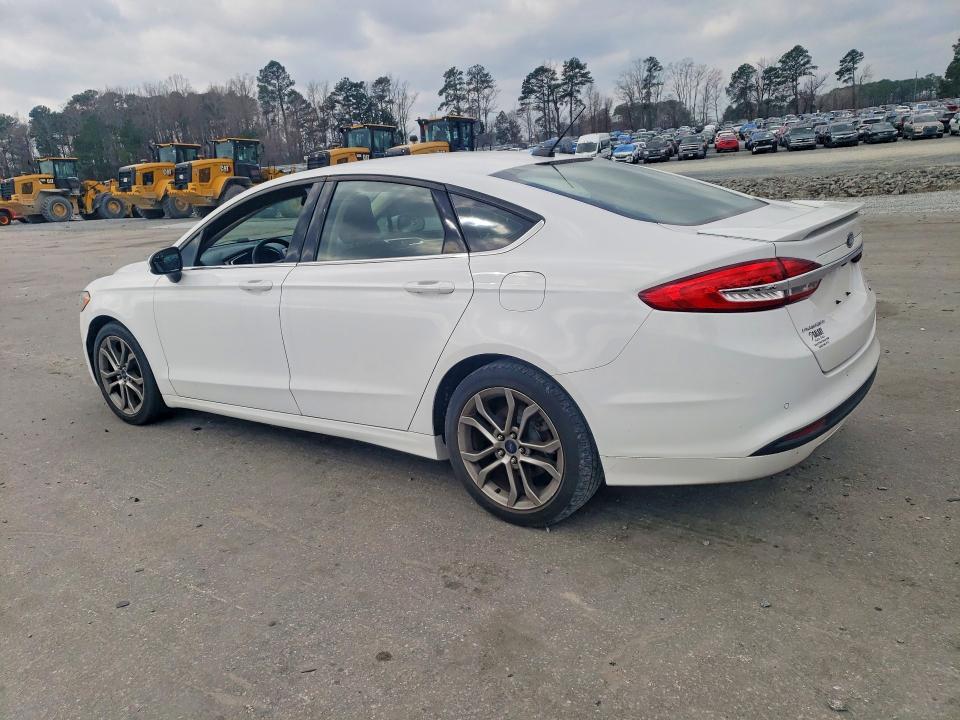 Photo 2 from auction – 2017 FORD FUSION with VIN 3FA6P0HD7HR346304