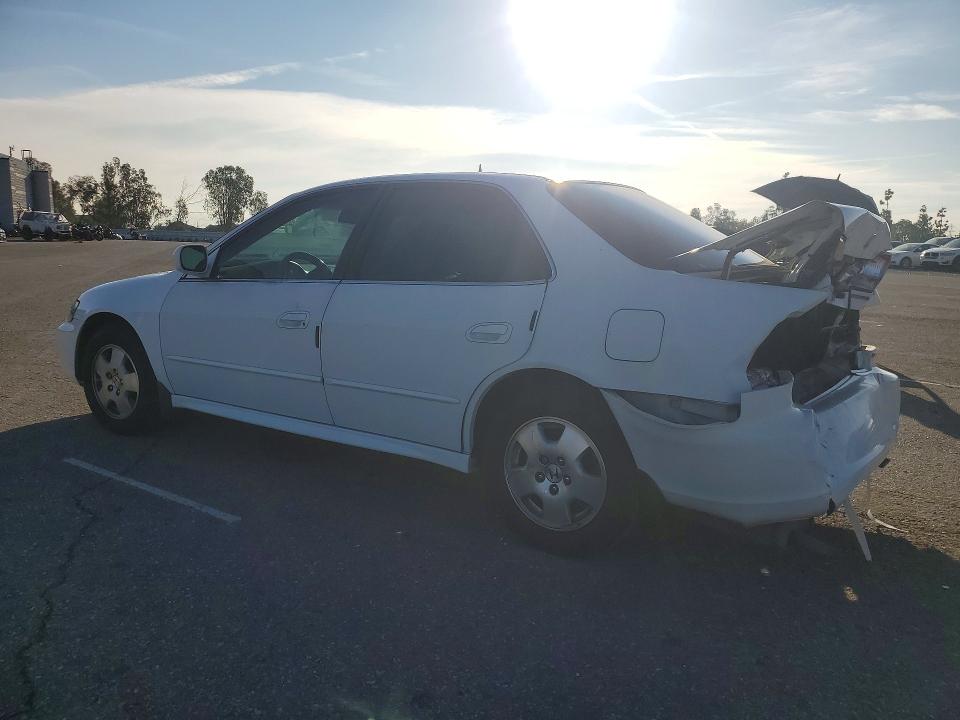 Photo 2 from auction – 2002 HONDA ACCORD with VIN 1HGCG16542A062856