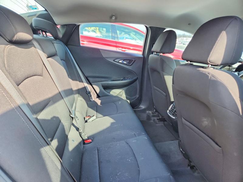 Photo 10 from auction – 2019 CHEVROLET MALIBU LT with VIN 1G1ZD5ST2KF226906