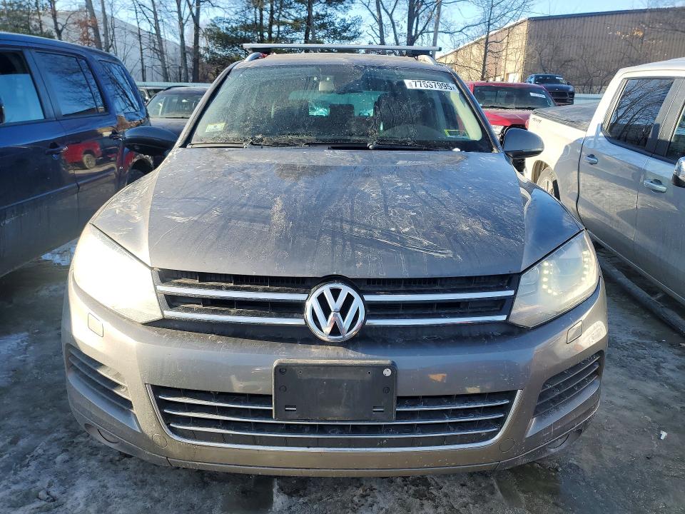 Photo 5 from auction – 2011 VOLKSWAGEN TOUAREG with VIN WVGFF9BP9BD000934