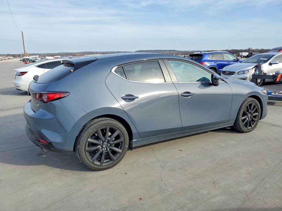 Photo 3 from auction – 2023 MAZDA 3 with VIN JM1BPALM7P1619109