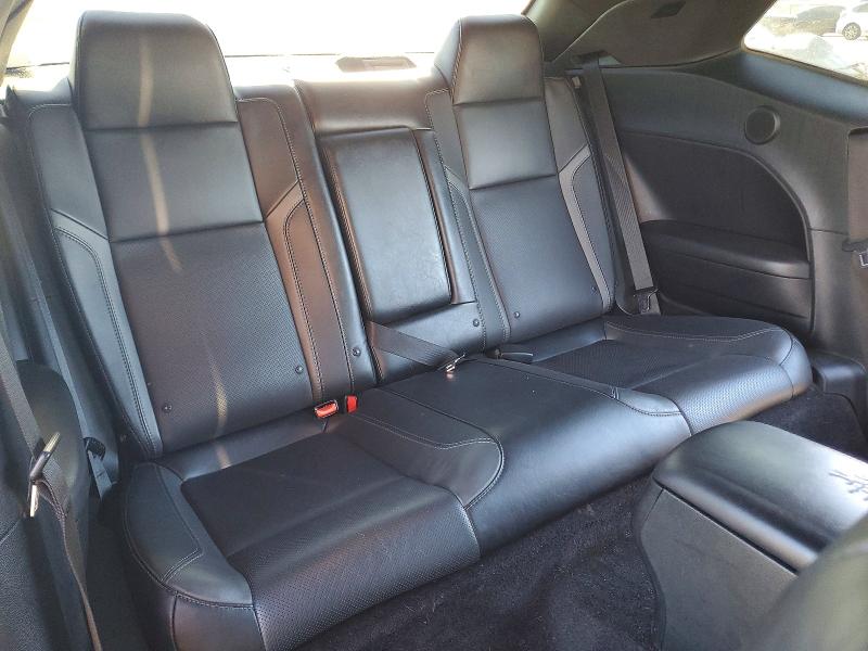 Photo 10 from auction – 2018 DODGE CHALLENGER with VIN 2C3CDZAG8JH258348