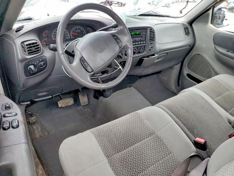 Photo 8 from auction – 2002 FORD F150 with VIN 1FTRF18W02NB40625