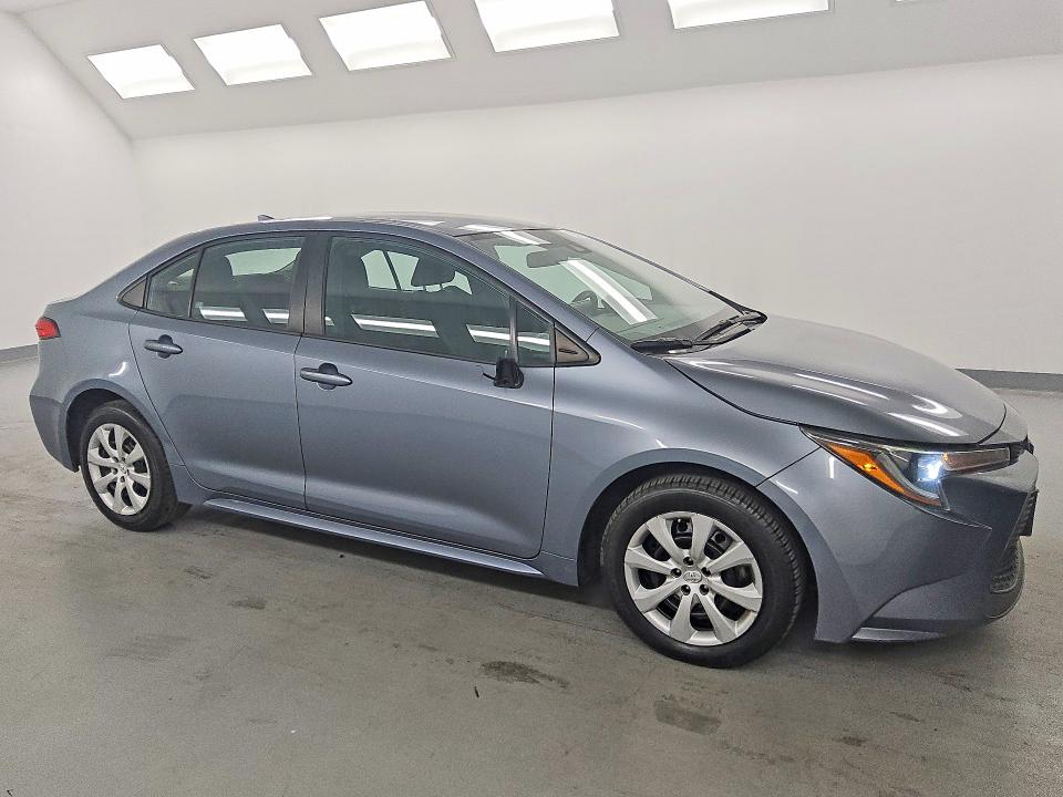 Photo 4 from auction – 2022 TOYOTA COROLLA with VIN 5YFEPMAEXNP276184