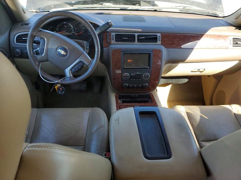 Photo 8 from auction – 2013 CHEVROLET SUBURBAN with VIN 1GNSKKE73DR241063