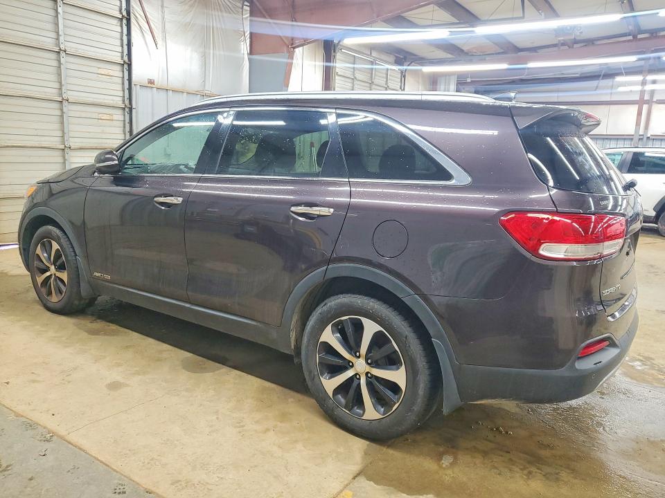 Photo 2 from auction – 2016 KIA SORENTO EX with VIN 5XYPHDA57GG086615