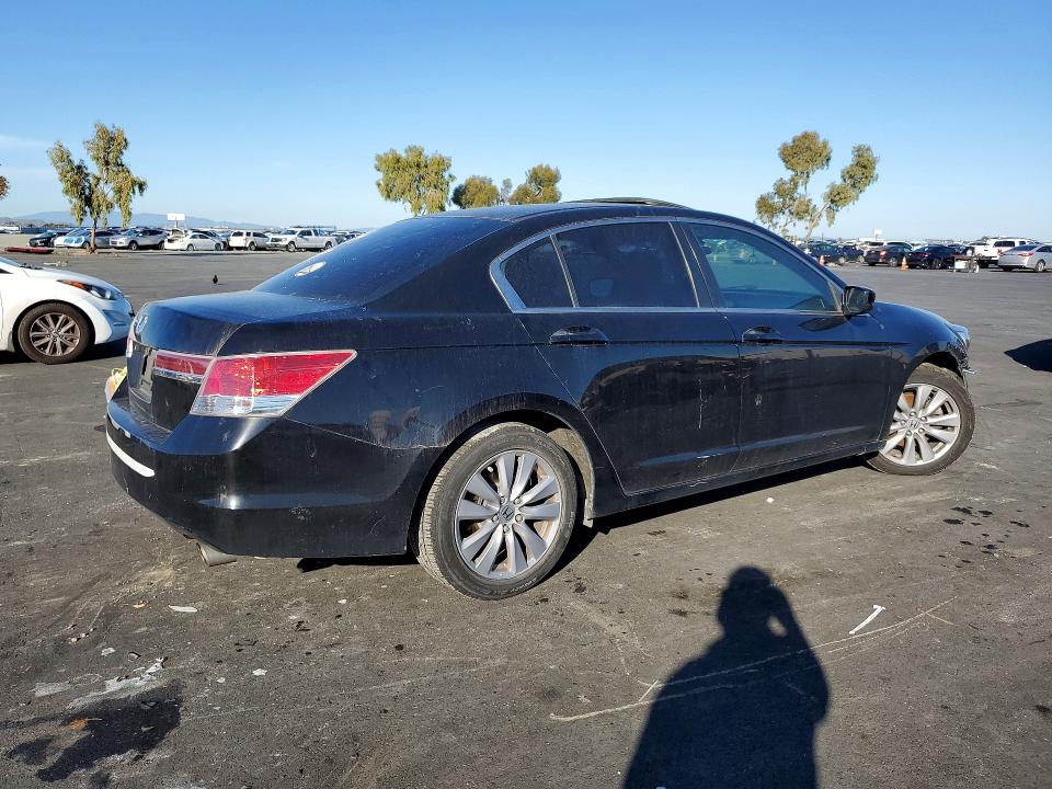 Photo 3 from auction – 2011 HONDA ACCORD EX with VIN 1HGCP2F75BA091693