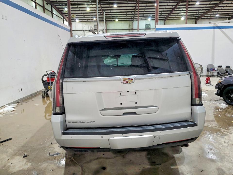 Foto 6 de la subasta – 2016 CADILLAC ESCALADE con VIN 1GYS4BKJ2GR407011