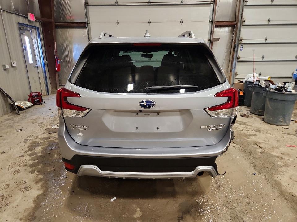 Photo 6 from auction – 2023 SUBARU FORESTER T with VIN JF2SKARC6PH403628