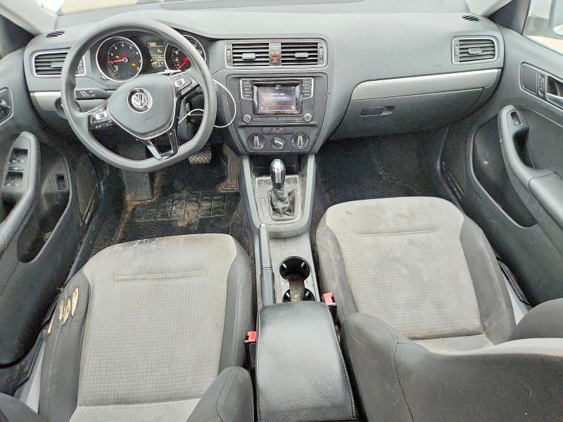 Zdjęcie 8 z aukcji – 2017 VOLKSWAGEN JETTA z VIN 3VW2B7AJ6HM403683