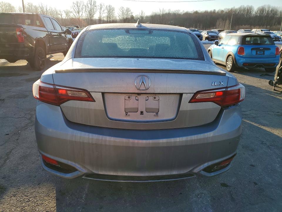 Photo 6 from auction – 2016 ACURA ILX with VIN 19UDE2F89GA019597