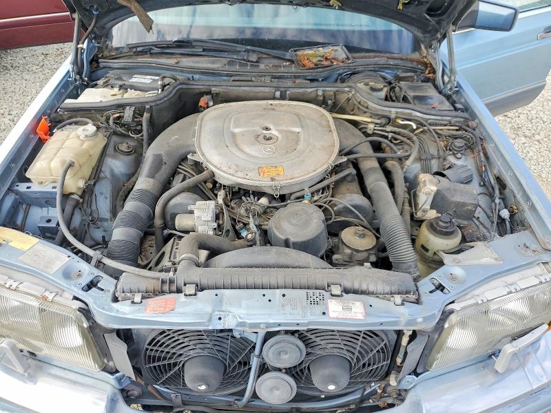 Photo 11 from auction – 1990 MERCEDES-BENZ 560 SEL with VIN WDBCA39E2LA550744