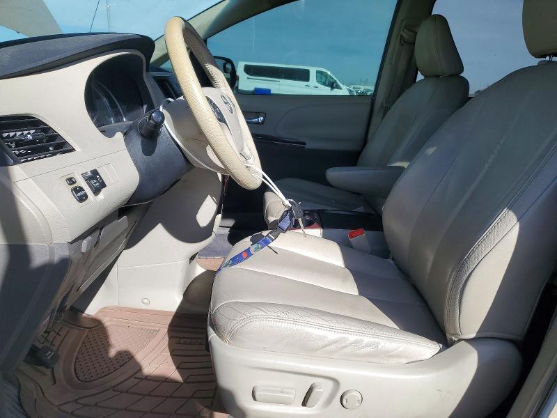 Photo 7 from auction – 2011 TOYOTA SIENNA with VIN 5TDYK3DCXBS092057