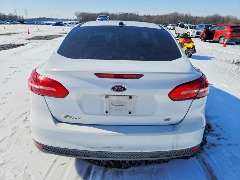 Photo 6 from auction – 2017 FORD FOCUS SE with VIN 1FADP3F25HL285656