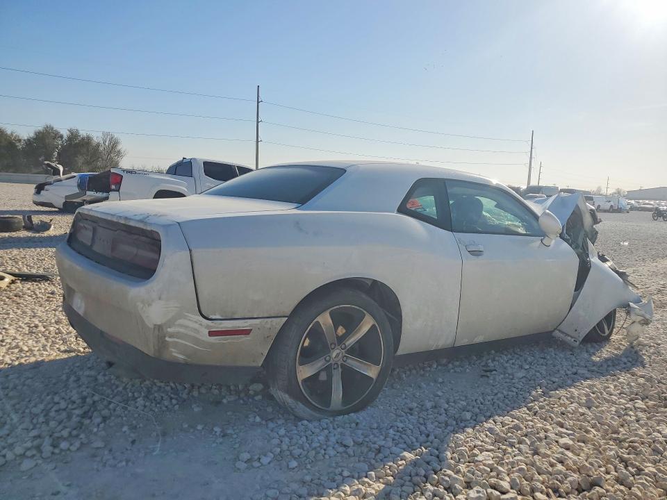 Photo 3 from auction – 2016 DODGE CHALLENGER with VIN 2C3CDZAG7GH236544