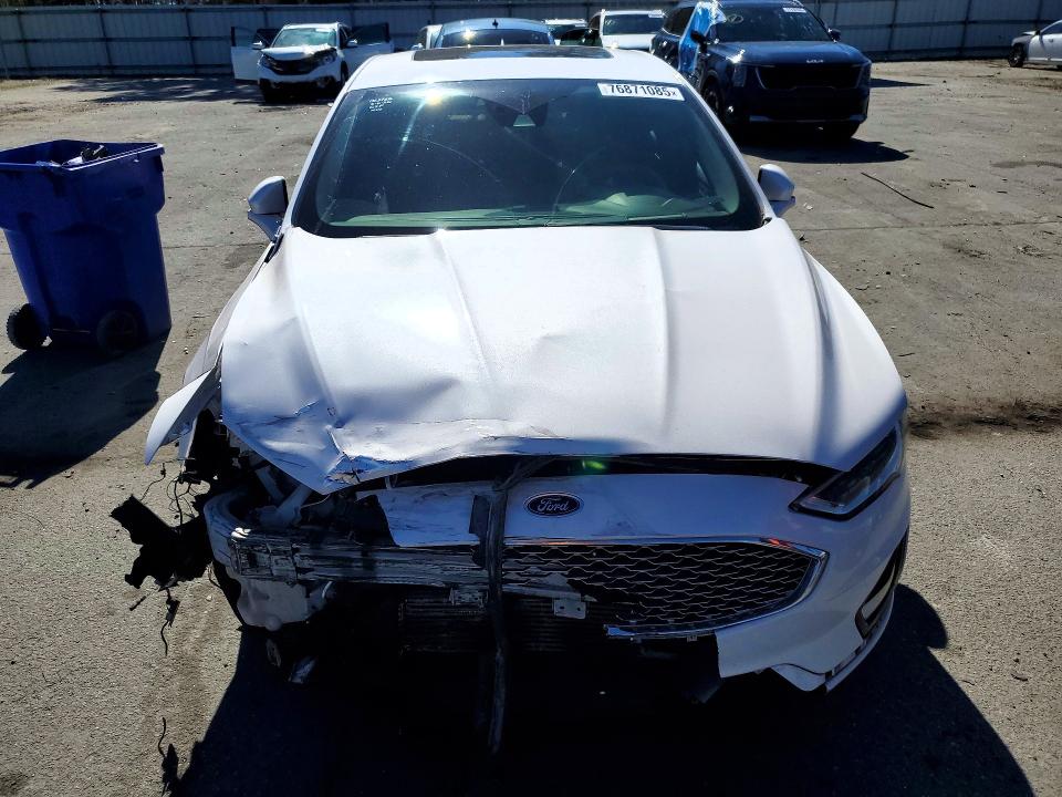 Photo 5 from auction – 2019 FORD FUSION with VIN 3FA6P0K9XKR144083