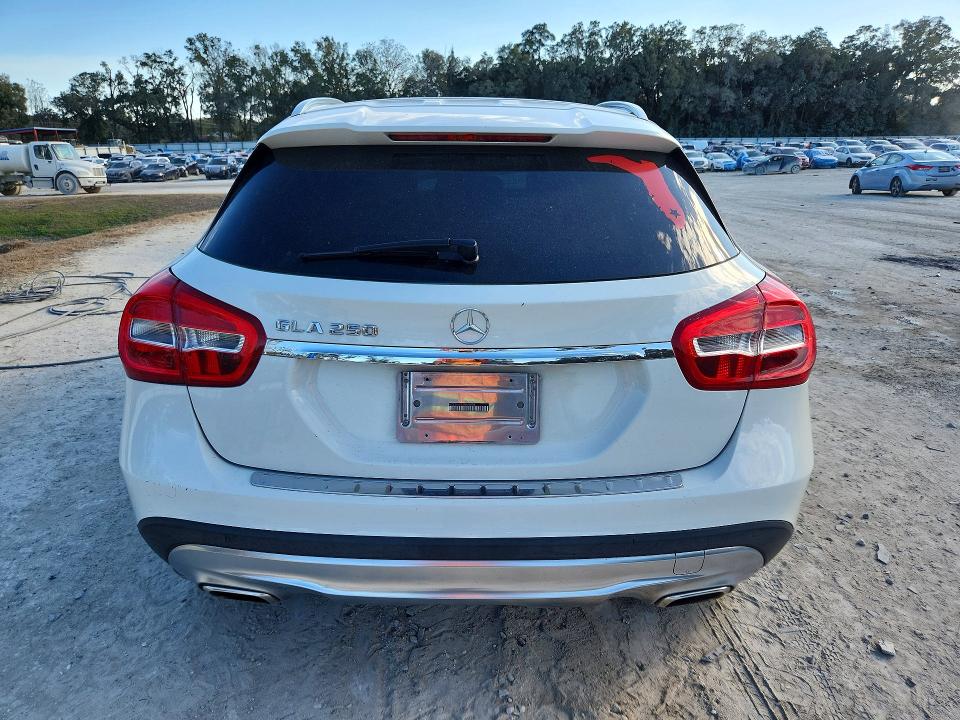 Photo 6 from auction – 2015 MERCEDES-BENZ GLA with VIN WDCTG4EB3FJ109088