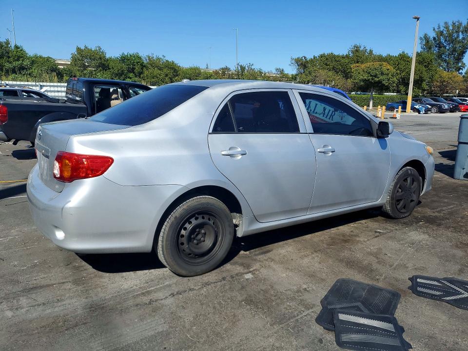 Zdjęcie 3 z aukcji – 2010 TOYOTA COROLLA z VIN 1NXBU4EE6AZ375129